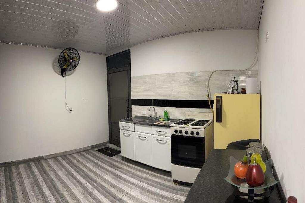 Apartment Casa Y De Betty Con Aire Acondicionado Honda (Tolima)