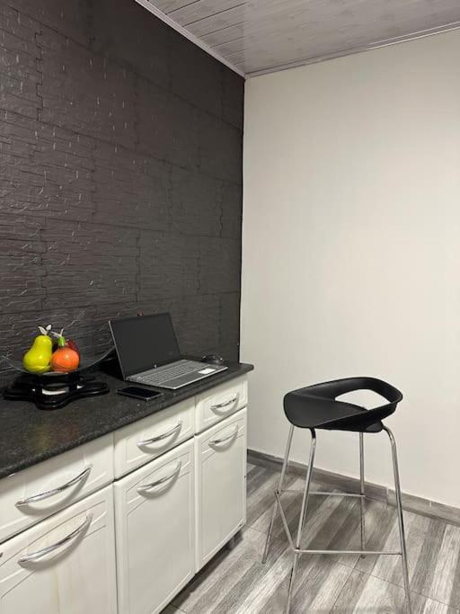 Casa Y De Betty Con Aire Acondicionado Apartment